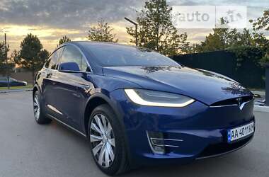 Внедорожник / Кроссовер Tesla Model X 2019 в Киеве