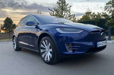 Внедорожник / Кроссовер Tesla Model X 2019 в Киеве