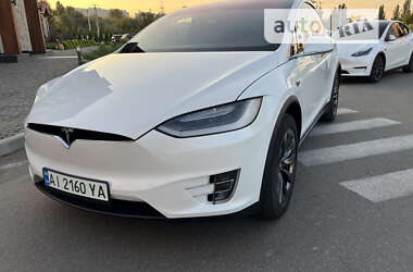 Внедорожник / Кроссовер Tesla Model X 2018 в Вишневом