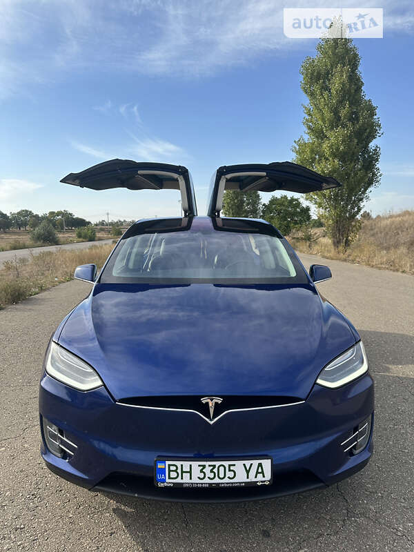 Позашляховик / Кросовер Tesla Model X 2016 в Одесі
