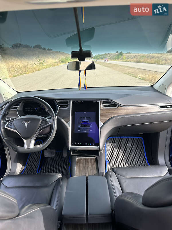 Внедорожник / Кроссовер Tesla Model X 2016 в Одессе