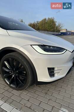Внедорожник / Кроссовер Tesla Model X 2018 в Тернополе