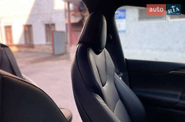Позашляховик / Кросовер Tesla Model X 2022 в 
