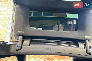 Позашляховик / Кросовер Tesla Model X 2022 в 