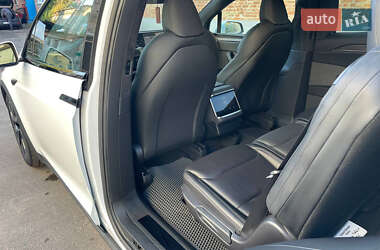 Позашляховик / Кросовер Tesla Model X 2022 в 