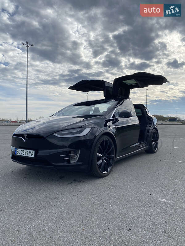 Tesla Model X 2016