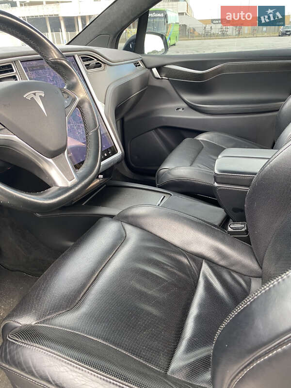 Внедорожник / Кроссовер Tesla Model X 2016 в Одессе