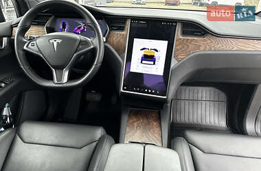 Позашляховик / Кросовер Tesla Model X 2018 в 