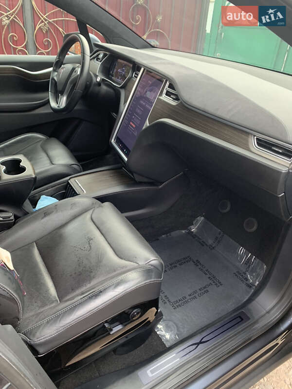 Внедорожник / Кроссовер Tesla Model X 2016 в Белой Церкви фото 16 Внедорожник / Кроссовер Tesla Model X 2016 в Белой Церкви