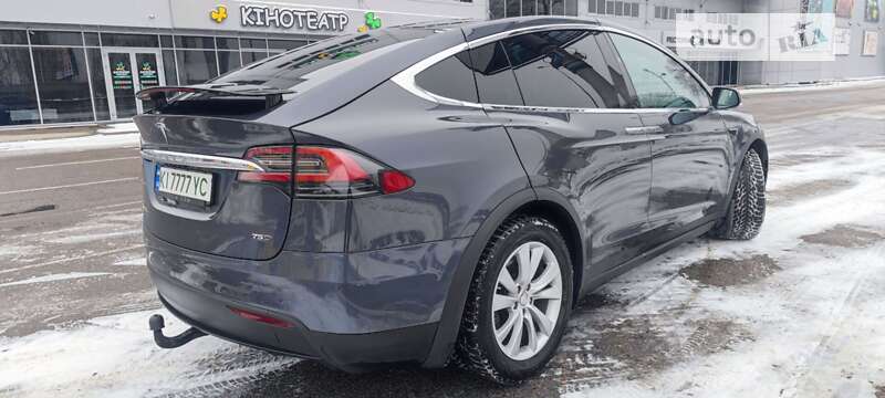 Позашляховик / Кросовер Tesla Model X 2017 в Києві