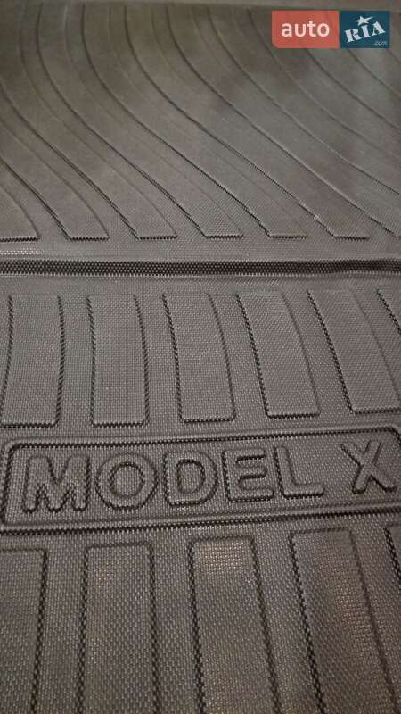 Внедорожник / Кроссовер Tesla Model X 2016 в Днепре