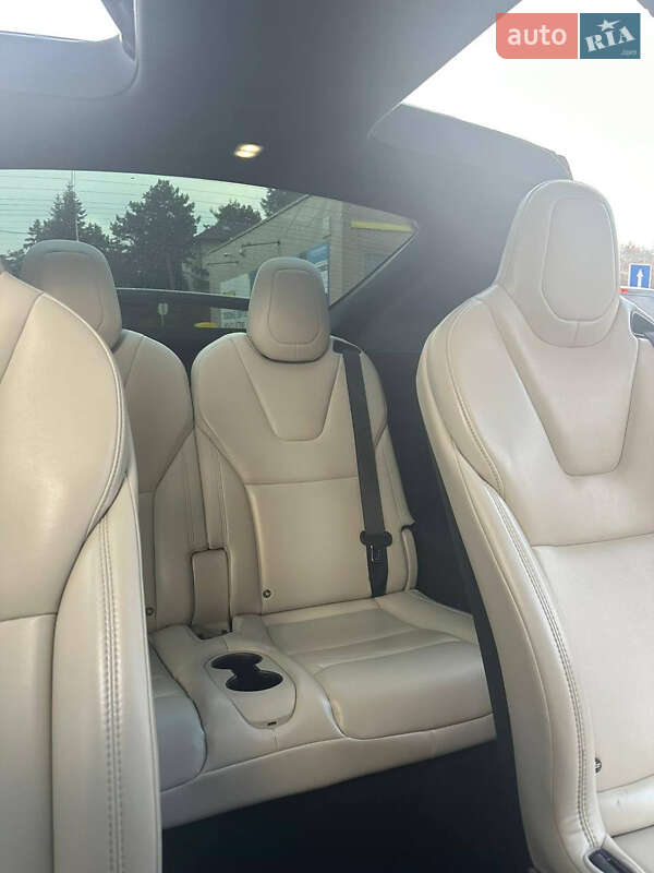 Позашляховик / Кросовер Tesla Model X 2019 в Києві