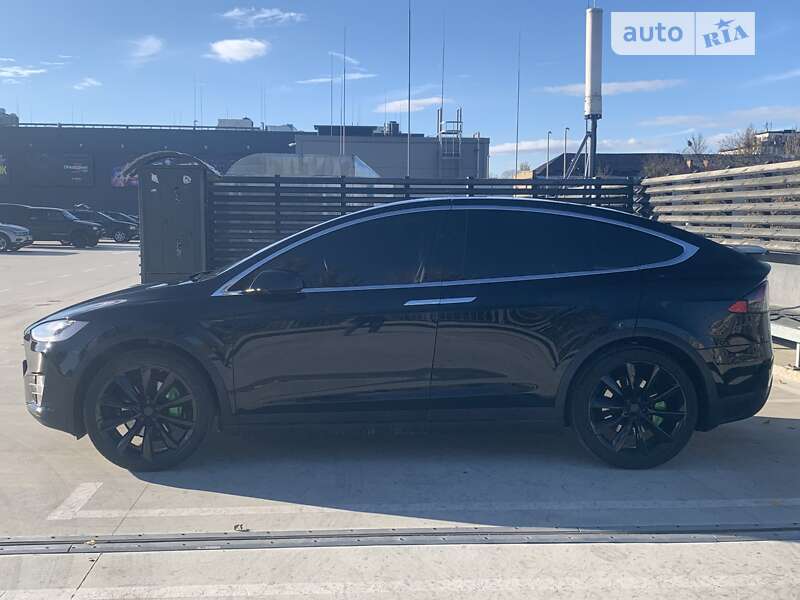 Позашляховик / Кросовер Tesla Model X 2018 в Києві