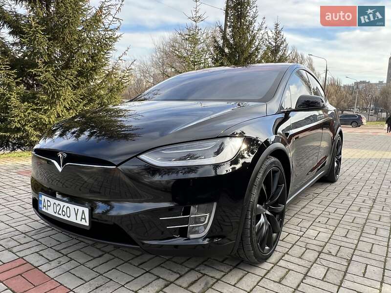 Внедорожник / Кроссовер Tesla Model X 2017 в Запорожье