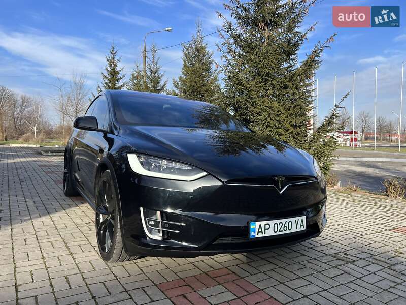 Внедорожник / Кроссовер Tesla Model X 2017 в Запорожье
