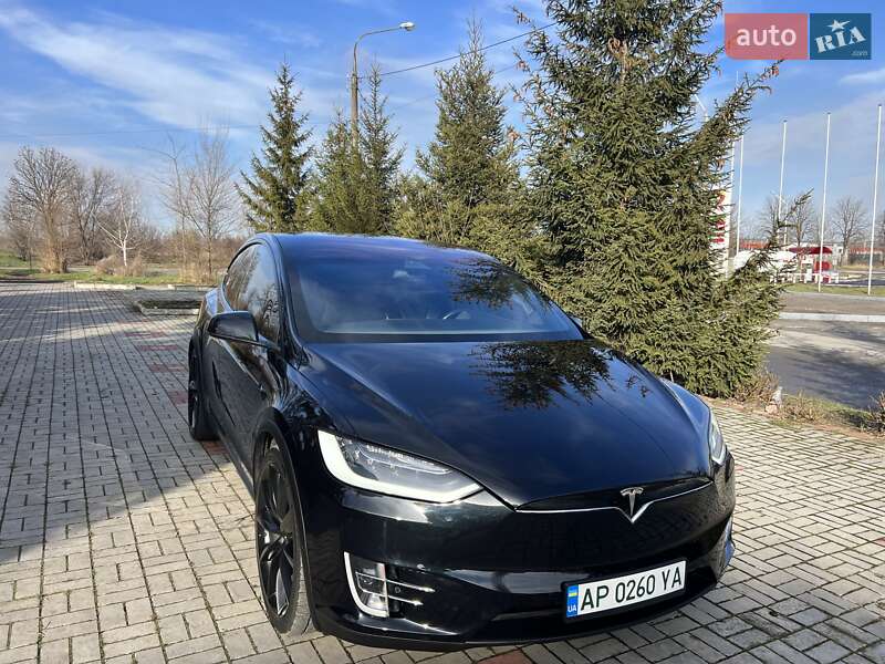 Внедорожник / Кроссовер Tesla Model X 2017 в Запорожье
