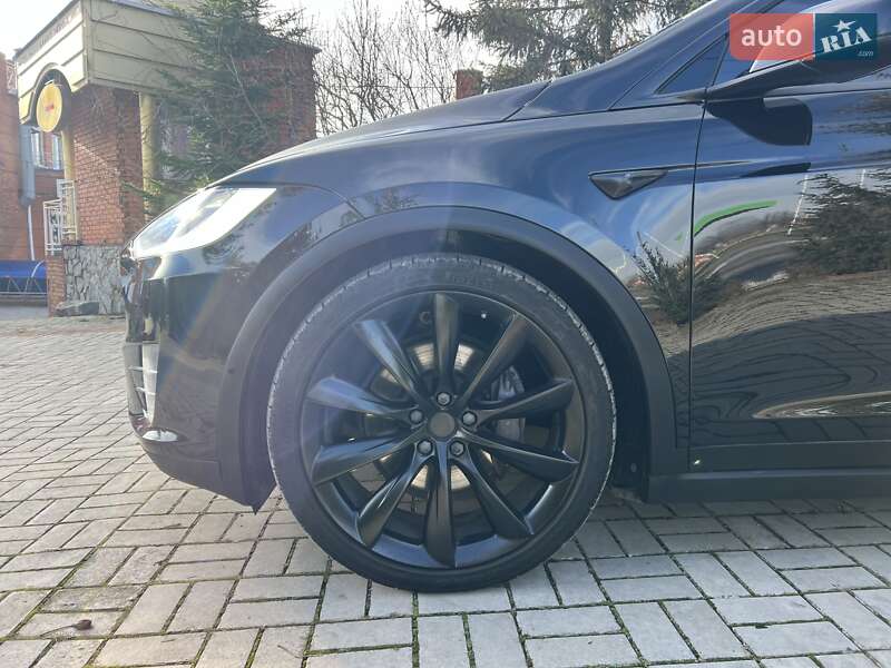Внедорожник / Кроссовер Tesla Model X 2017 в Запорожье