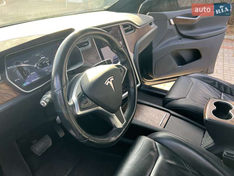 Внедорожник / Кроссовер Tesla Model X 2017 в Запорожье