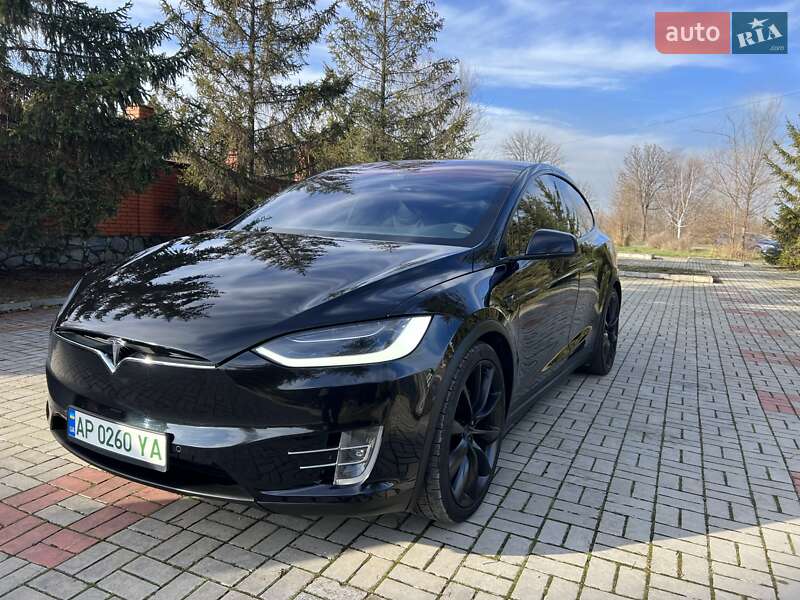 Внедорожник / Кроссовер Tesla Model X 2017 в Запорожье