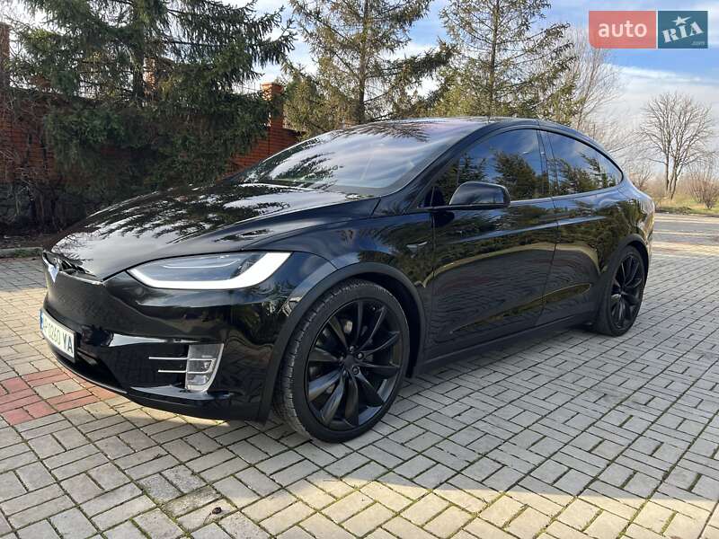 Внедорожник / Кроссовер Tesla Model X 2017 в Запорожье