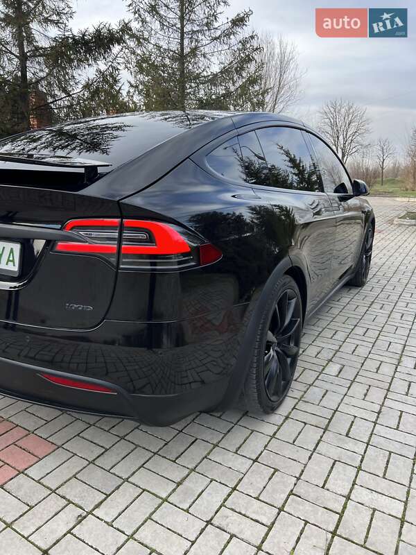 Внедорожник / Кроссовер Tesla Model X 2017 в Запорожье