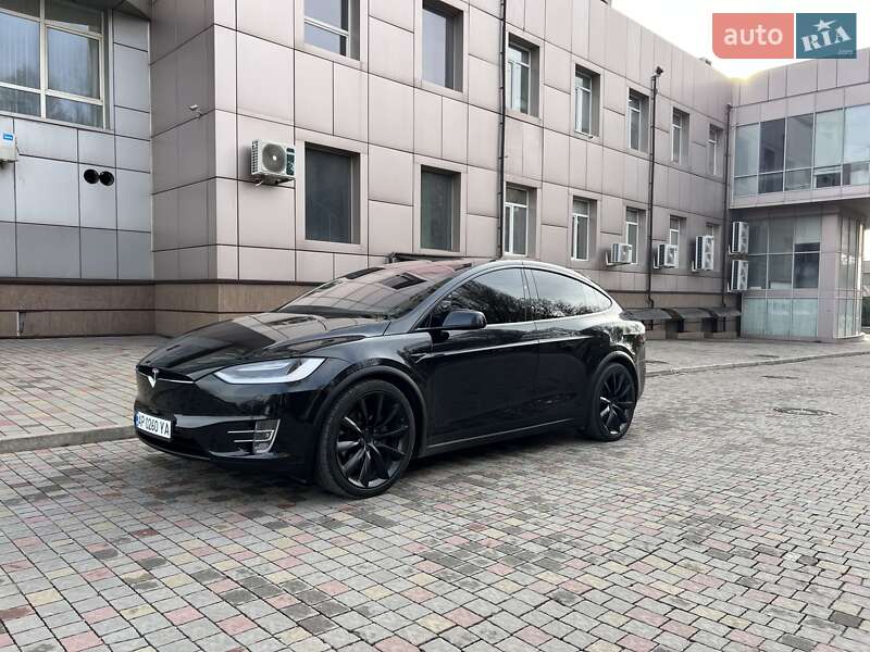 Внедорожник / Кроссовер Tesla Model X 2017 в Запорожье