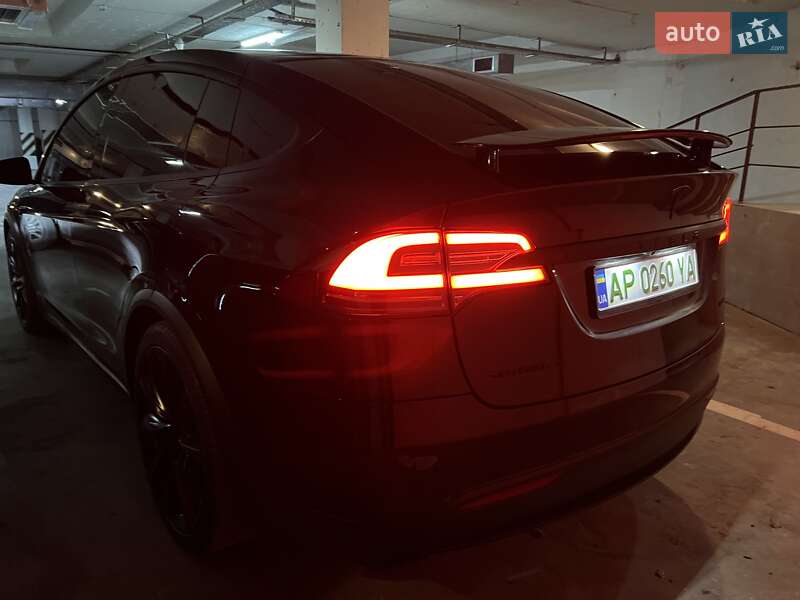 Внедорожник / Кроссовер Tesla Model X 2017 в Запорожье