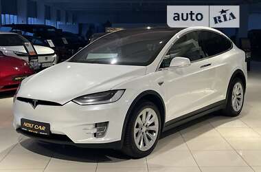 Позашляховик / Кросовер Tesla Model X 2016 в Києві