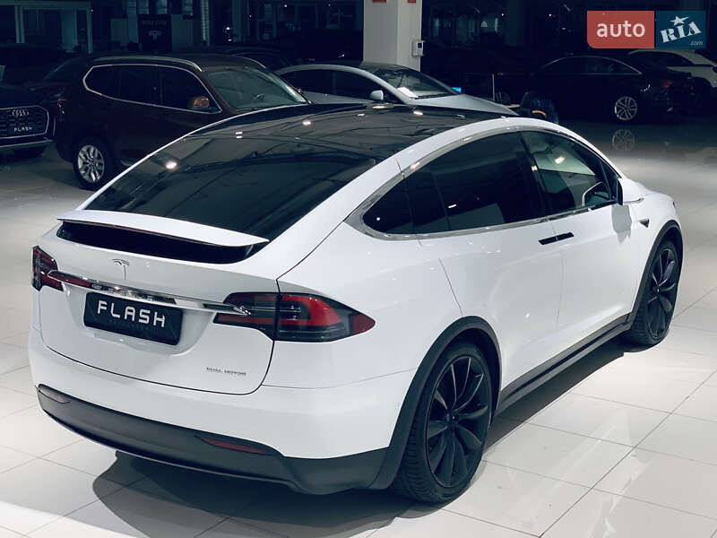 Позашляховик / Кросовер Tesla Model X 2020 в Києві