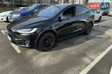 Позашляховик / Кросовер Tesla Model X 2017 в 