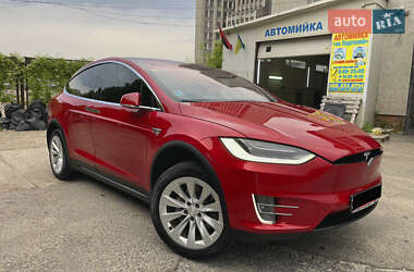 Позашляховик / Кросовер Tesla Model X 2017 в 