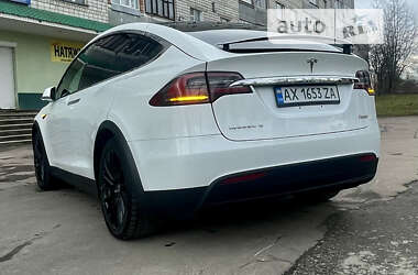 Позашляховик / Кросовер Tesla Model X 2018 в Трускавці
