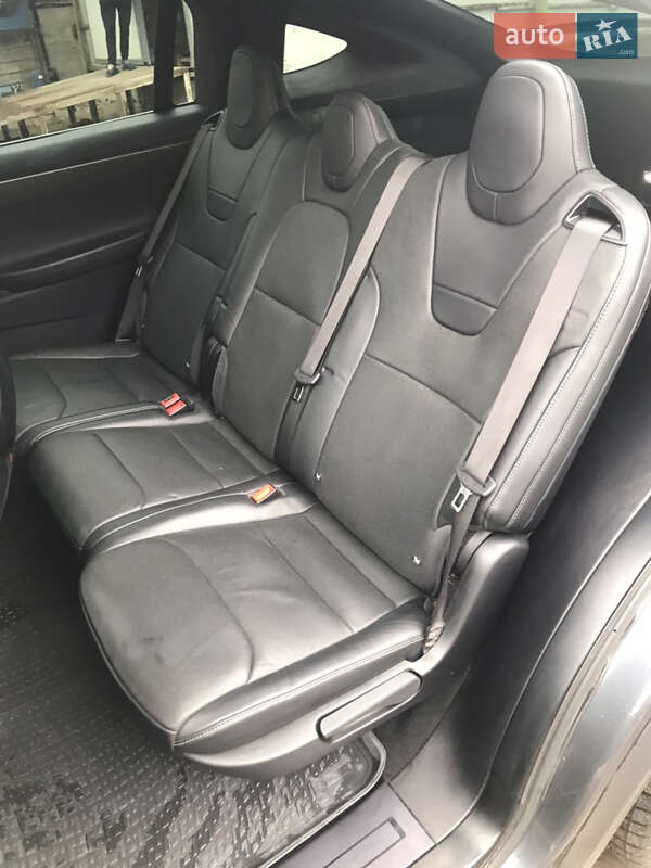 Позашляховик / Кросовер Tesla Model X 2017 в Луцьку фото 20 Позашляховик / Кросовер Tesla Model X 2017 в Луцьку