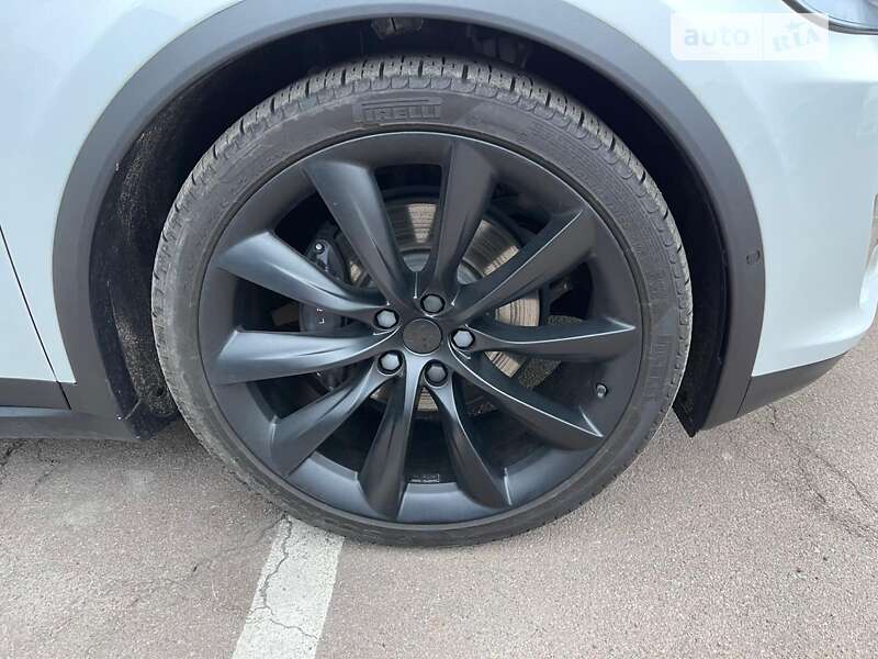 Позашляховик / Кросовер Tesla Model X 2020 в Дніпрі