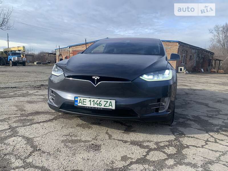 Внедорожник / Кроссовер Tesla Model X 2019 в Пятихатках