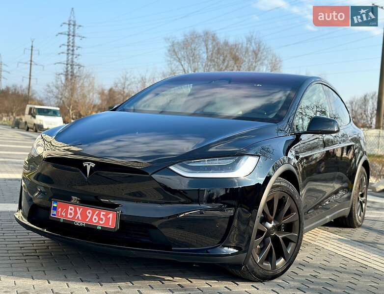 Tesla Model X 2023