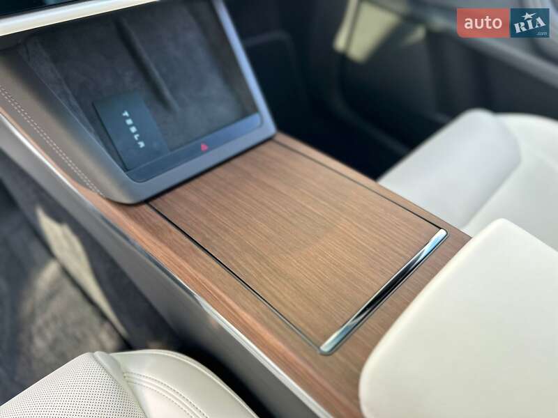 Позашляховик / Кросовер Tesla Model X 2023 в Львові