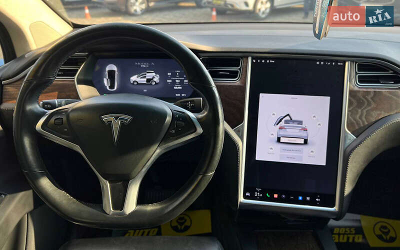 Внедорожник / Кроссовер Tesla Model X 2018 в Мукачево