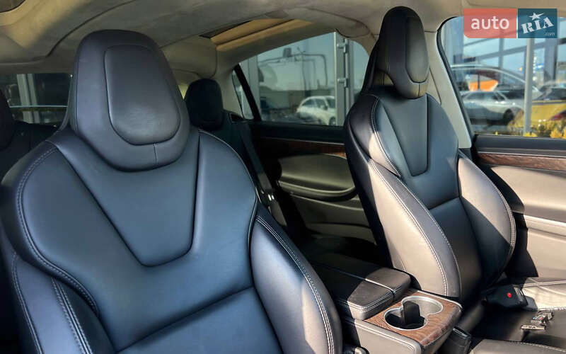 Внедорожник / Кроссовер Tesla Model X 2018 в Мукачево