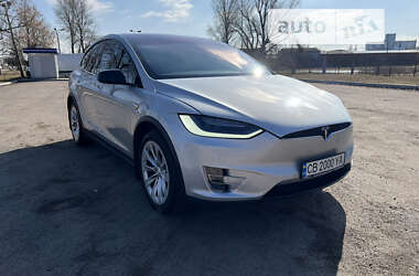 Позашляховик / Кросовер Tesla Model X 2016 в Чернігові