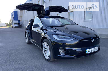 Позашляховик / Кросовер Tesla Model X 2017 в Луцьку