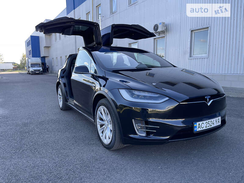 Tesla Model X 2017