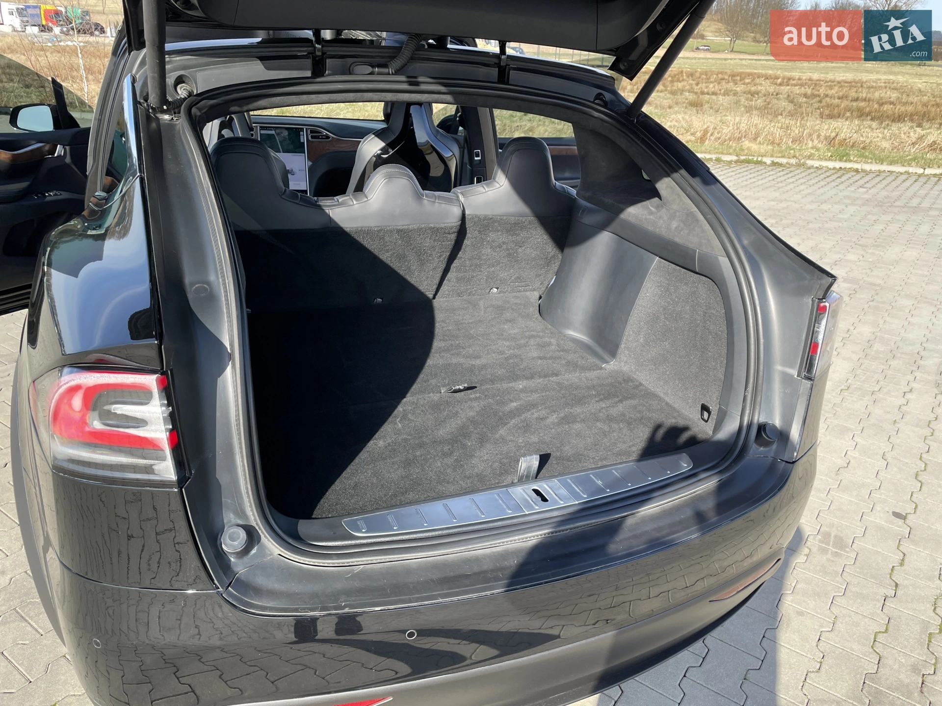2017 Tesla Model X - мініатюра 10