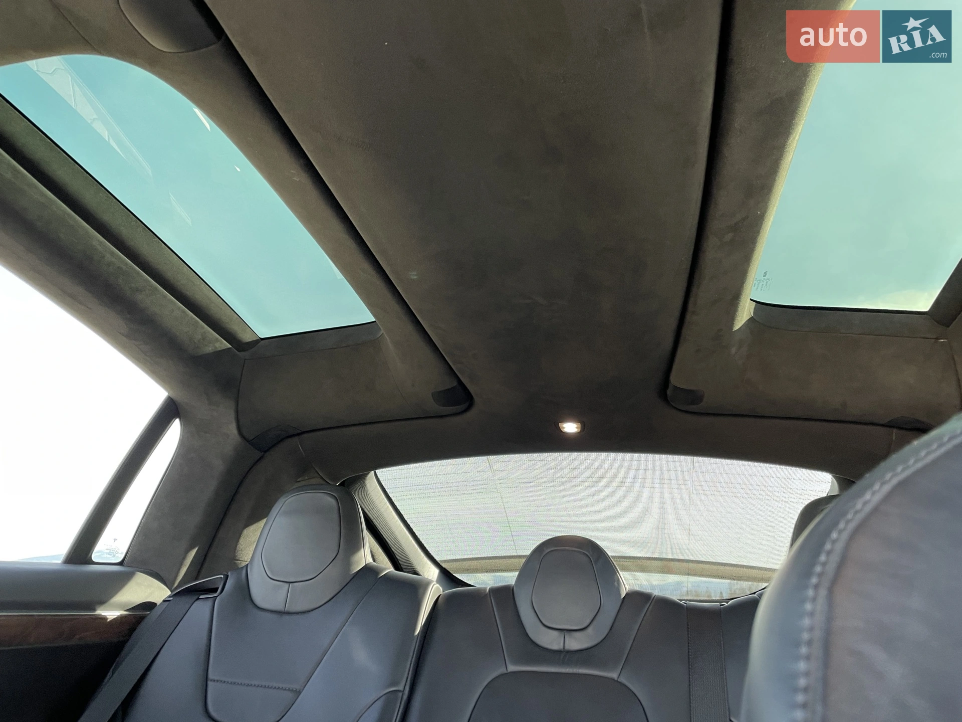 2017 Tesla Model X - мініатюра 15