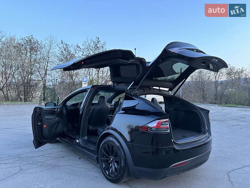 Позашляховик / Кросовер Tesla Model X 2018 в Тячеві