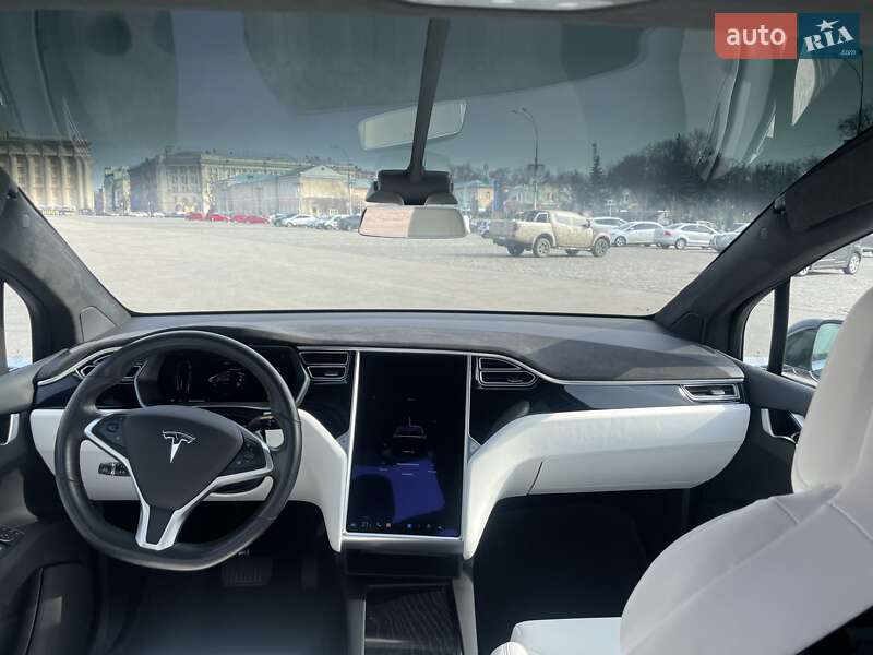 Внедорожник / Кроссовер Tesla Model X 2017 в Харькове