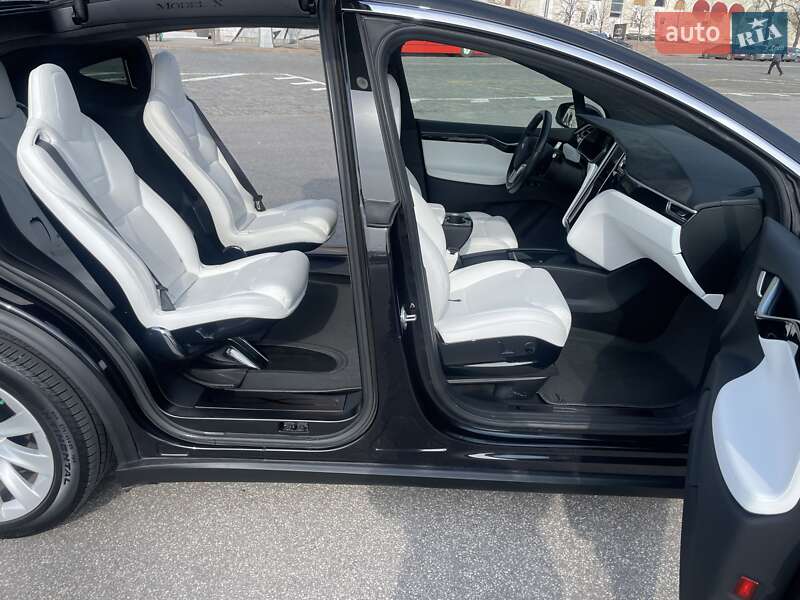 Внедорожник / Кроссовер Tesla Model X 2017 в Харькове