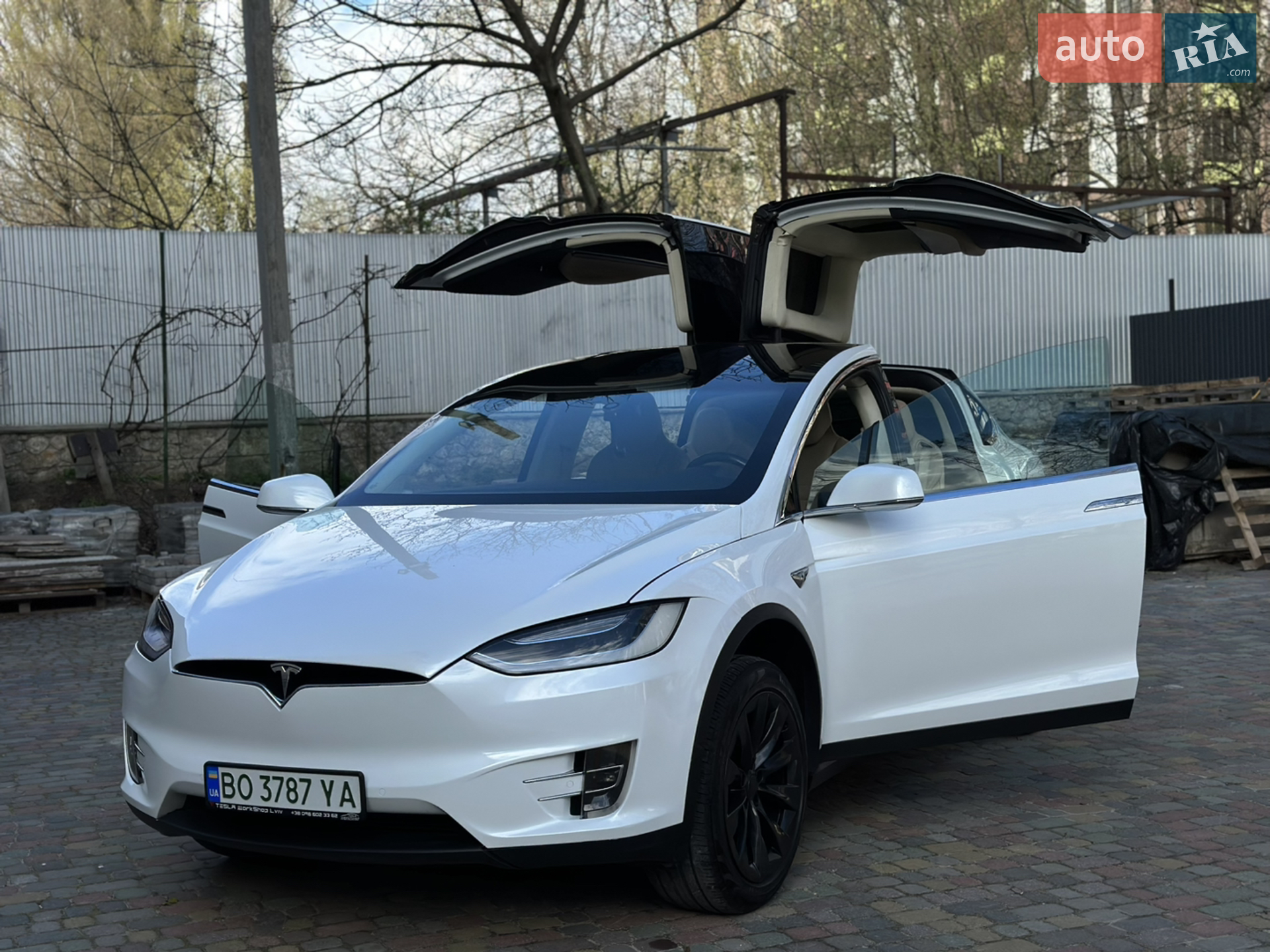 2016 Tesla Model X - мініатюра 14