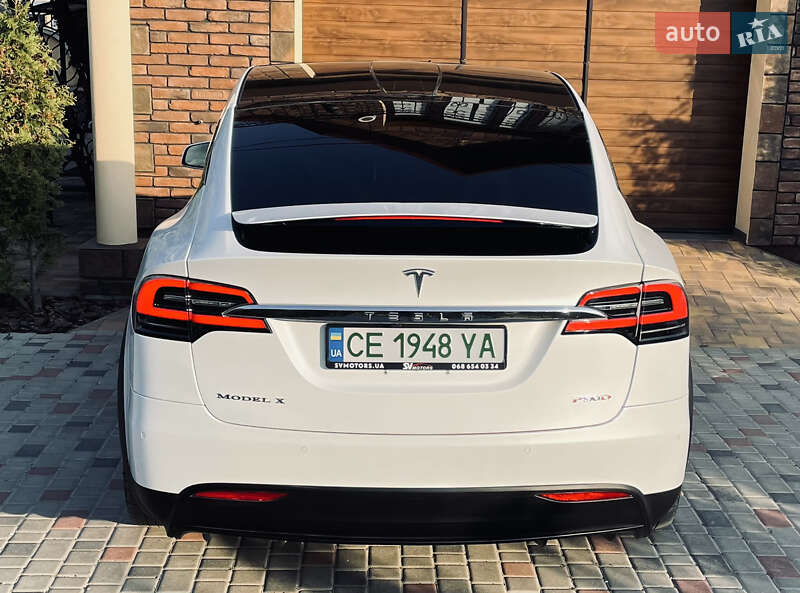 Внедорожник / Кроссовер Tesla Model X 2016 в Черновцах