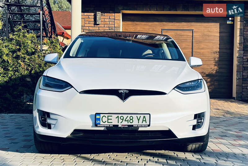Внедорожник / Кроссовер Tesla Model X 2016 в Черновцах